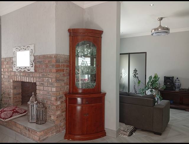 2 BEDROOM HOUSE FOR SALE IN VANES ESTATE